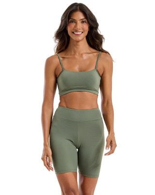 Look Balance Canelado Top + Bermuda Média Compressão e Sustentação Uv50+ Verde SND Fitness