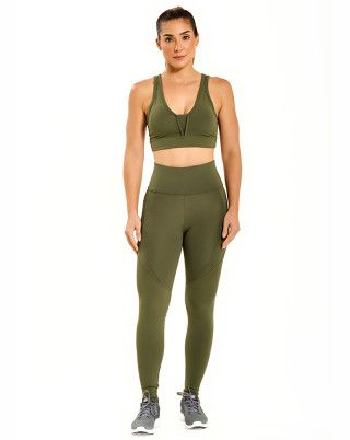 Look Flat Urban Verde Militar Top + Legging SND Fitness
