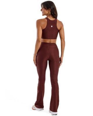Look Trend Top + Calça Flare Média Compressão UV50+ Marrom SND Fitness