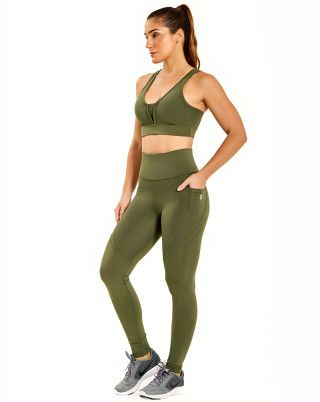 Look Flat Urban Verde Militar Top + Legging SND Fitness